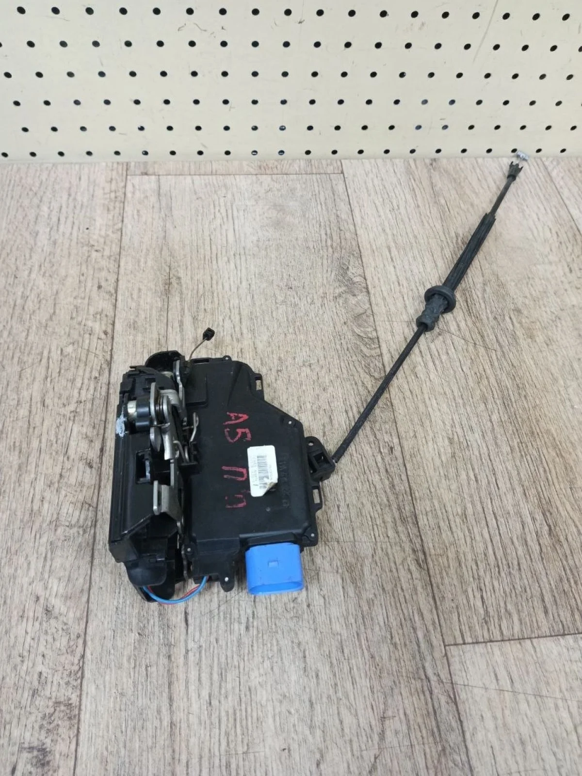 Замок двери передней Skoda Octavia II (2004—2009) Octavia II (2004—2009) 1K2, A5, 7L6, 957, 1Z3