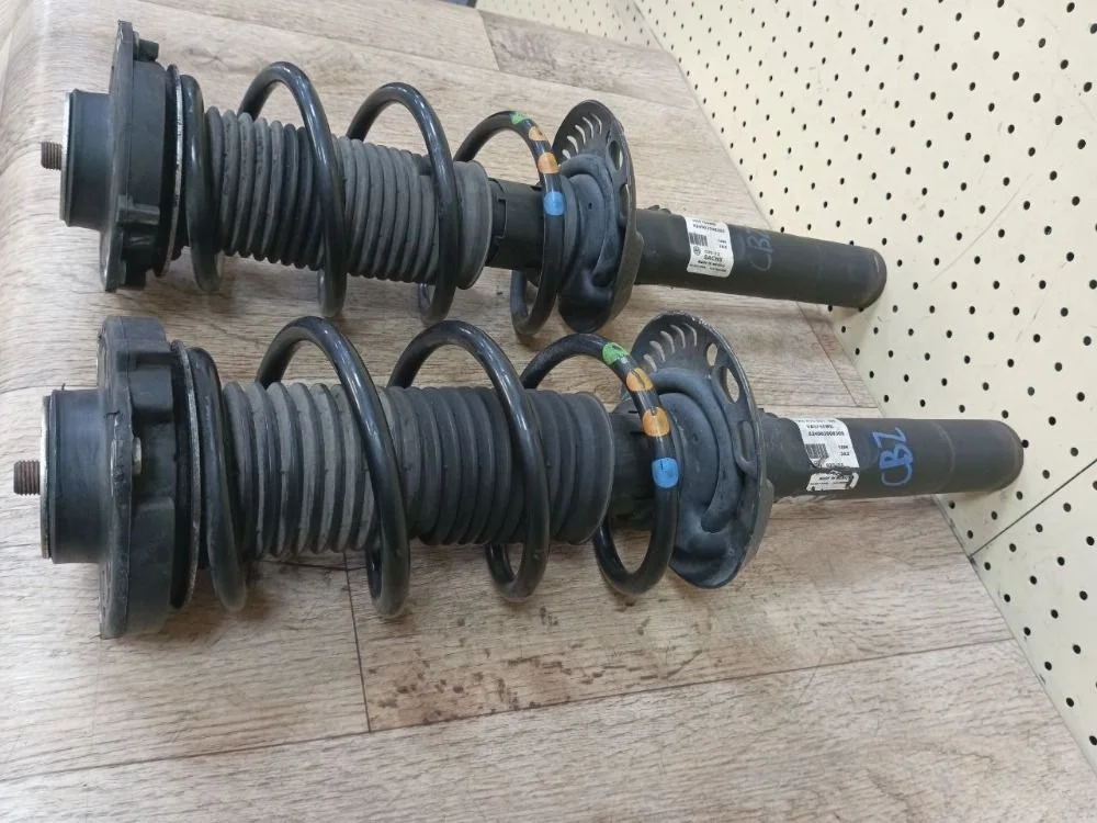 Амортизатор передний Volkswagen Jetta VI (2010—2015) Jetta VI (2010—2015) 1K2