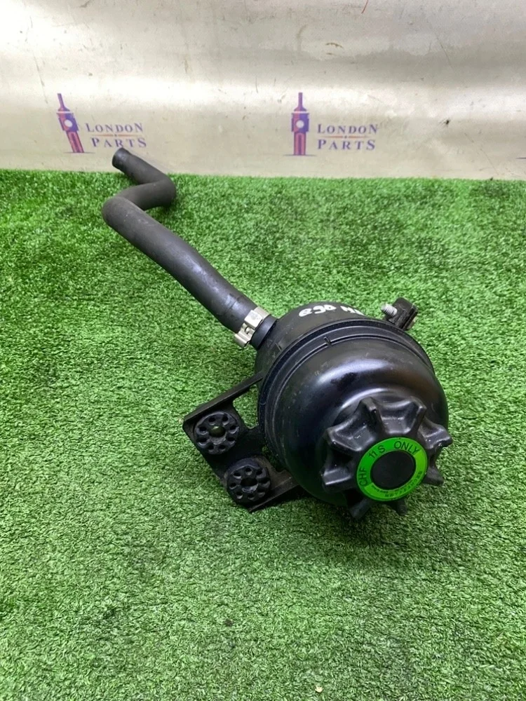 Бачок гидроусилителя BMW E90