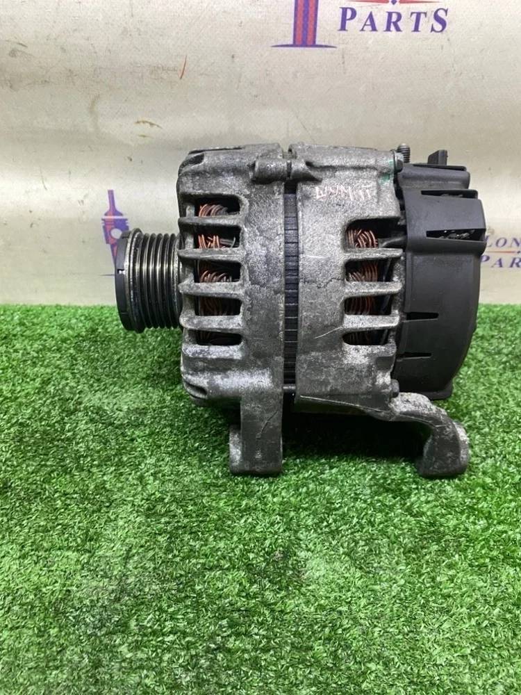 Генератор BMW 330DX F30