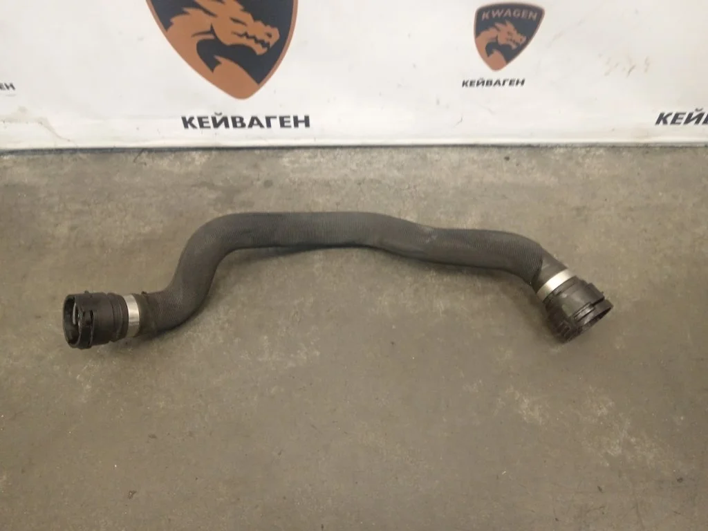 Патрубок радиатора Audi A4 8K