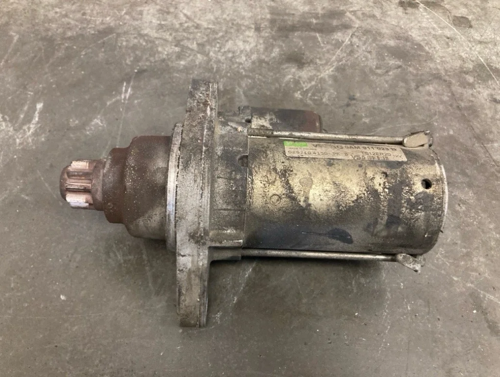 Стартер Volkswagen Passat 2010 B7