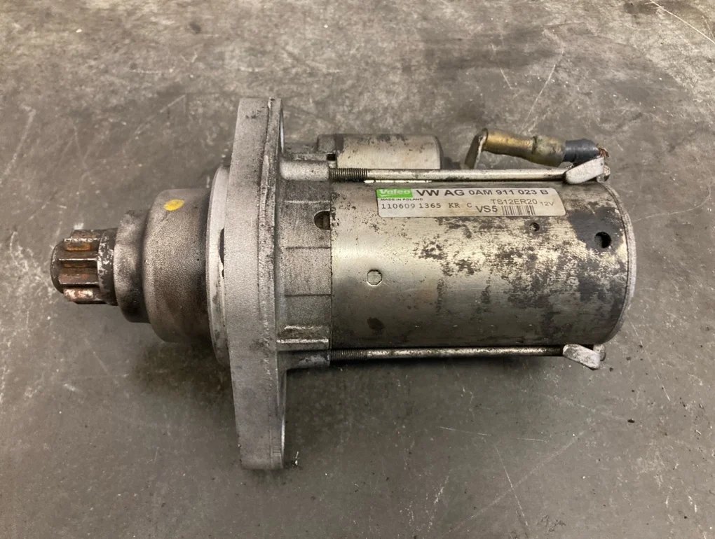 Стартер Volkswagen Passat 2010 B7