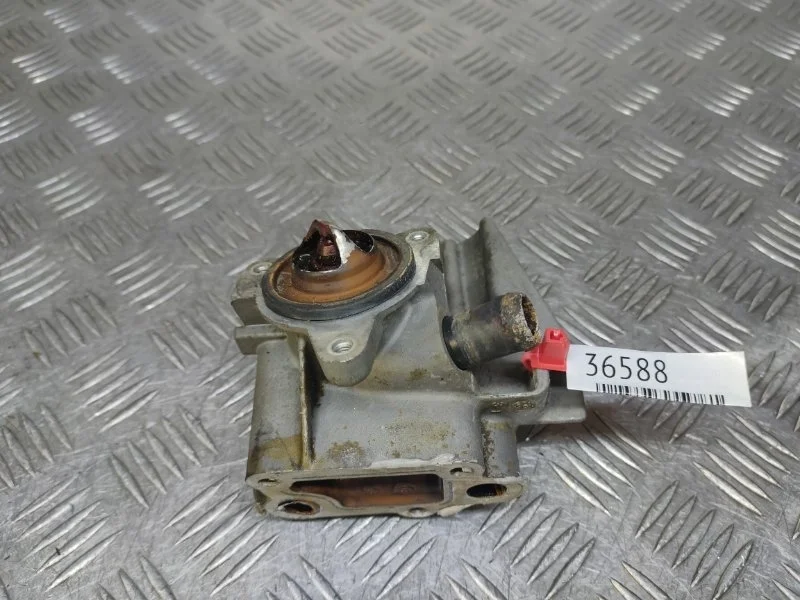 Корпус термостата Renault Clio 2