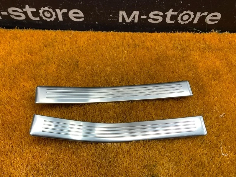 Накладка на порог салона Mercedes-Benz Cls-Class 2012 A2126861136 W218 276.952, задняя