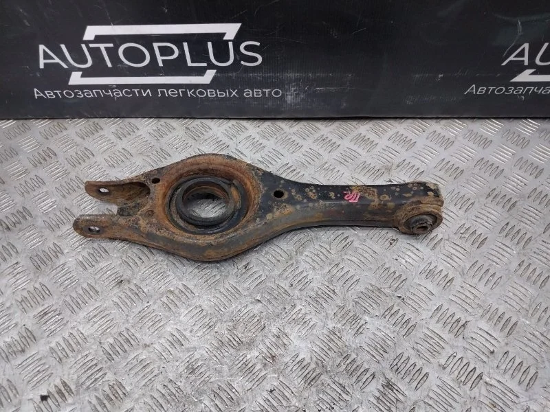 Рычаг подвески нижний Kia Ceed 2006-2010 55220A6100 ХЕТЧБЕК 1.6 G4FC, задний правый