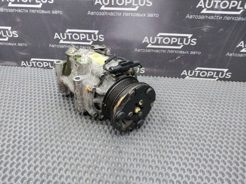 Компрессор кондиционера Ford Fusion 2009 YS4H19D629AC УНИВЕРСАЛ 1.4 FXJA