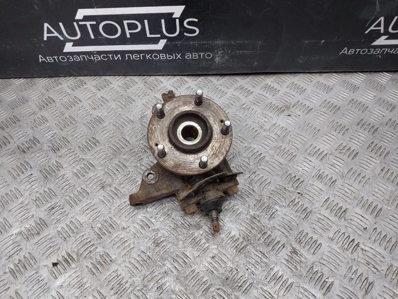 Поворотный кулак со ступицей Kia Ceed 2006-2010 517162H100 ХЕТЧБЕК 1.6 G4FC, передний правый