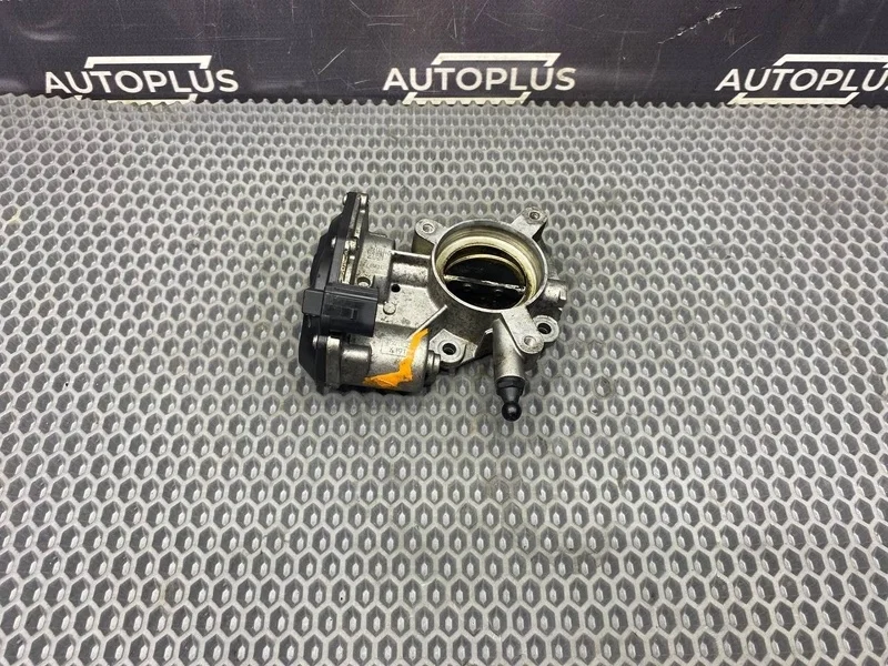 Дроссельная заслонка Opel Insignia 2010 55564164 СЕДАН A20DTH