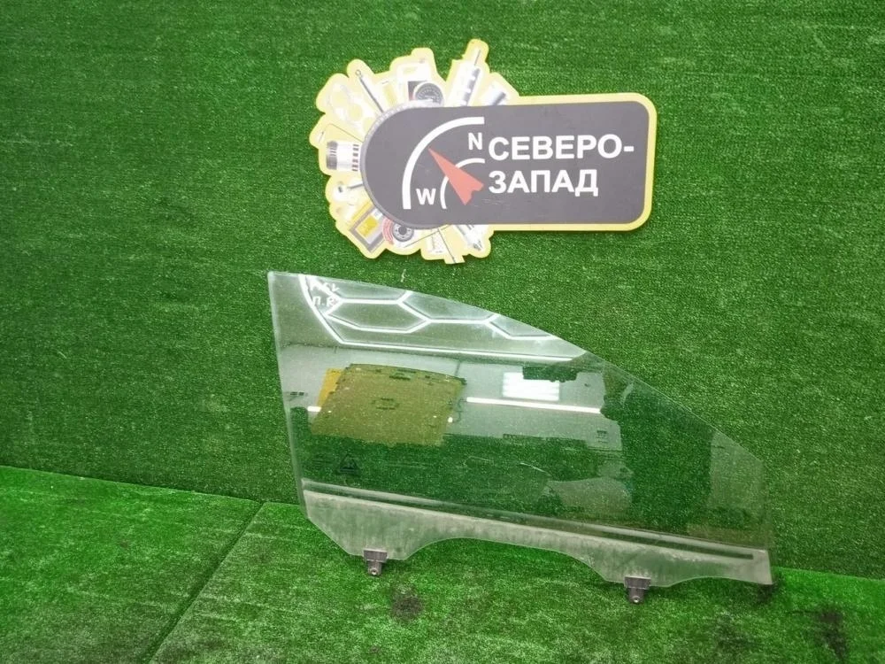 Стекло двери Kia Sportage 2011 824213U000A SL G4KD, переднее правое