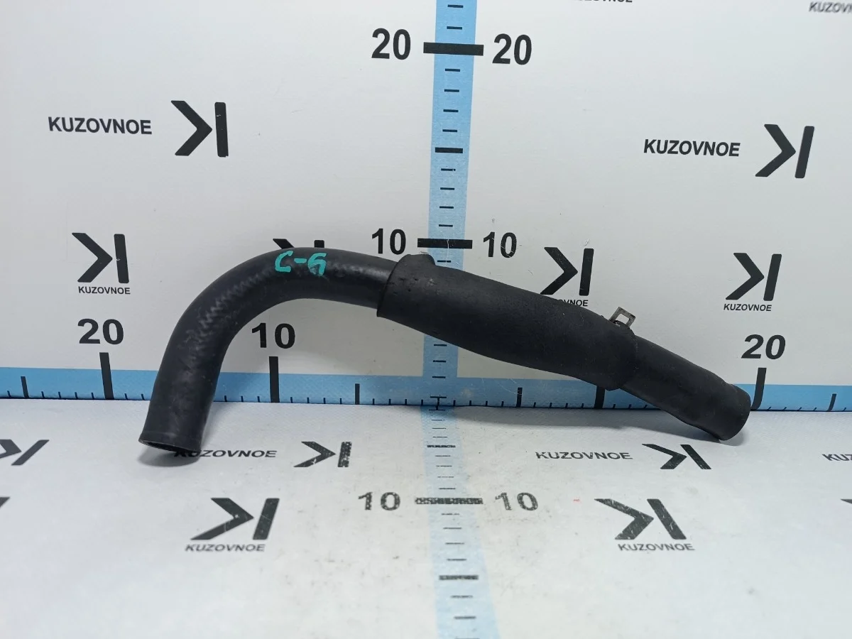 Патрубок Kia Sorento 2019 UM