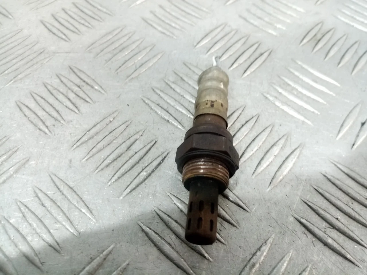 [Б/У] Датчик кислородный/Lambdasonde - Отсутствует разъем [Незначительные дефекты] [Код: 00637112 ]