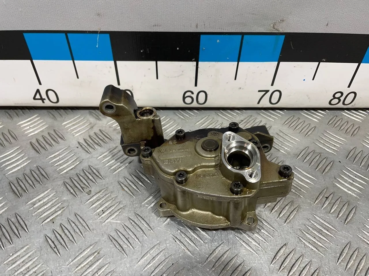 [Б/У] Масляный насос [Код: 00636536 ]