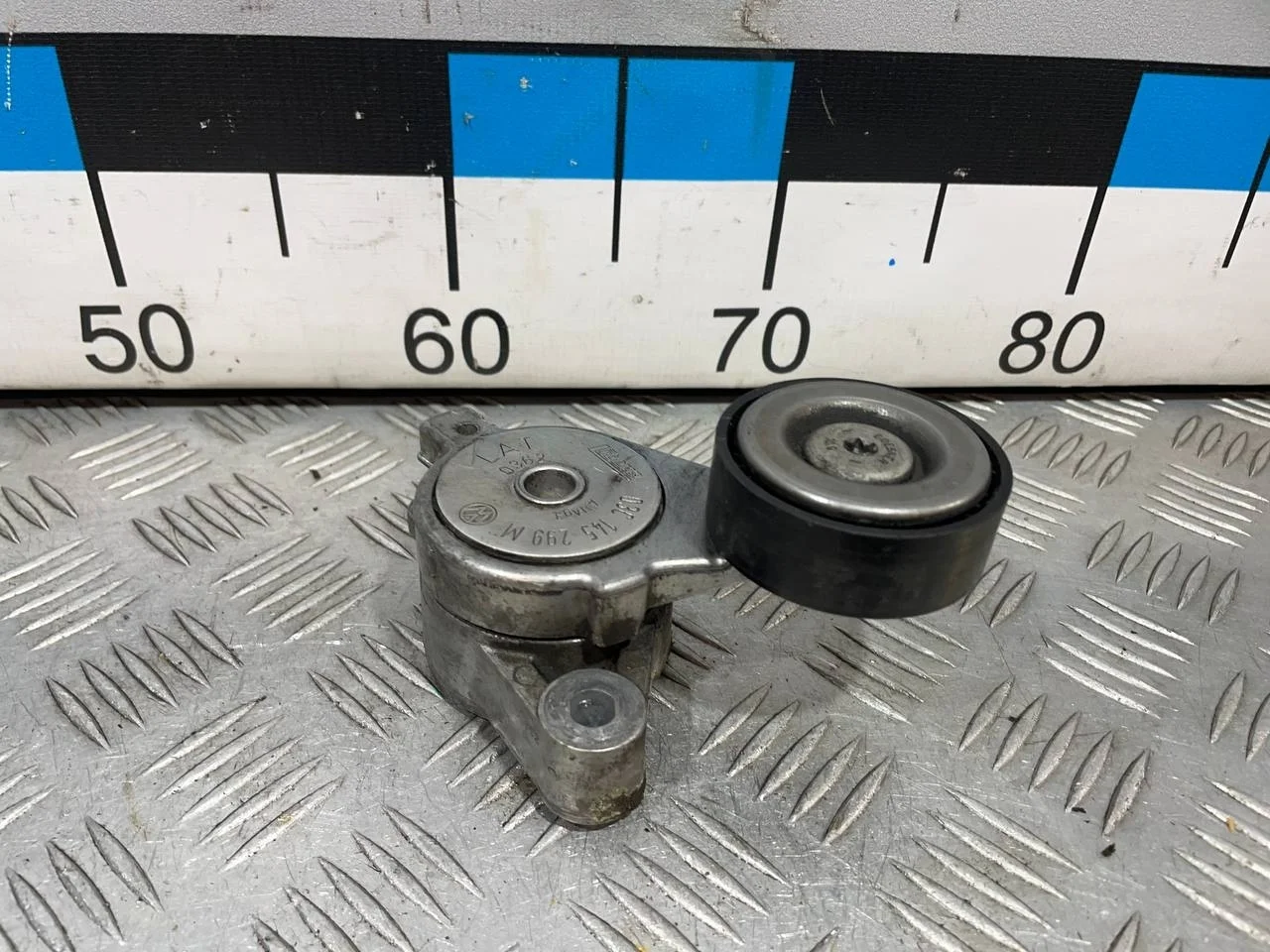 [Б/У] Ролик-натяжитель ручейкового ремня [Код: 00636628 ]