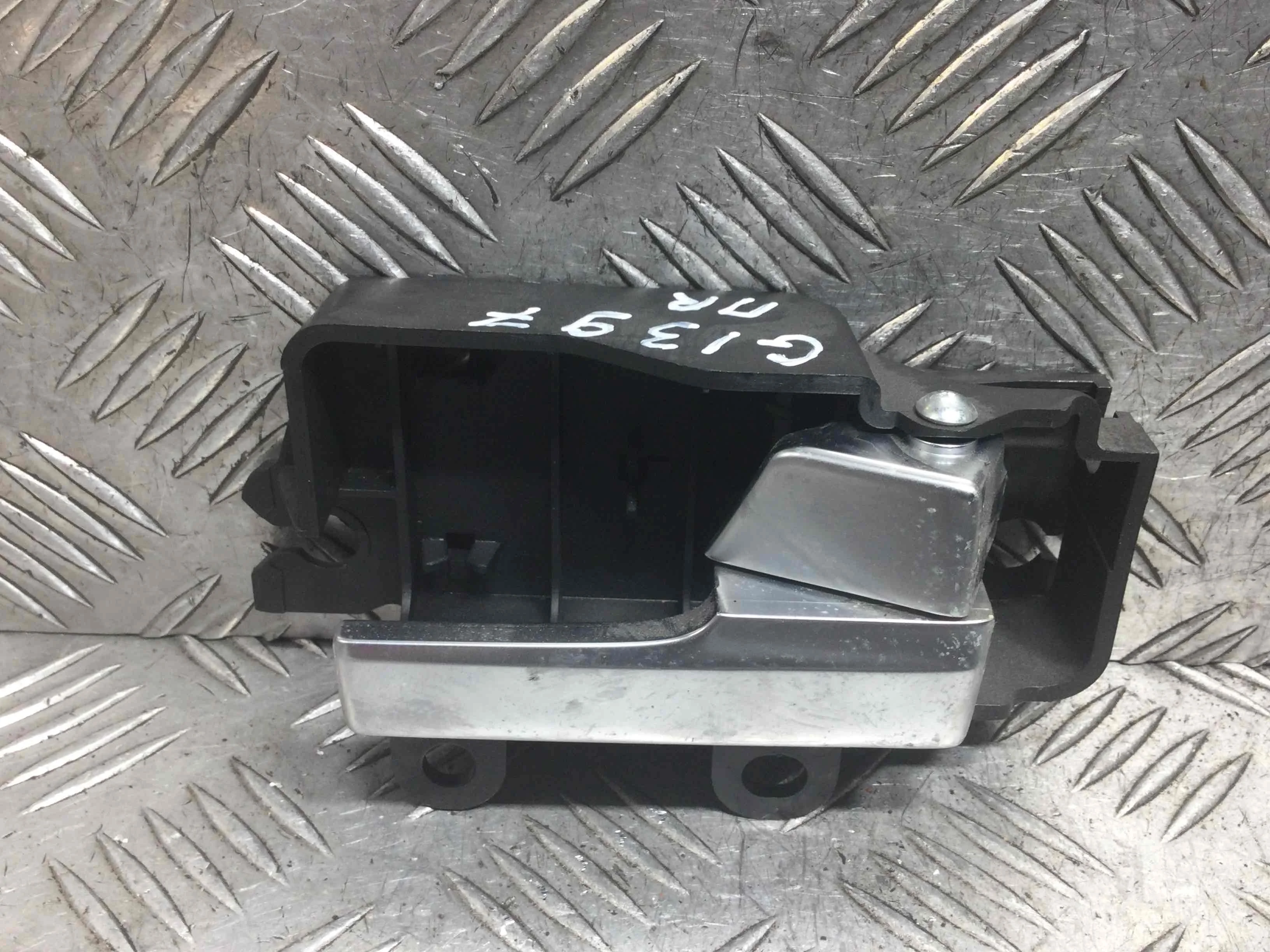 Ручка внутренняя передняя правая Ford Focus 2 поколение (2005-2008) бензин 1.6 i Механика Универсал