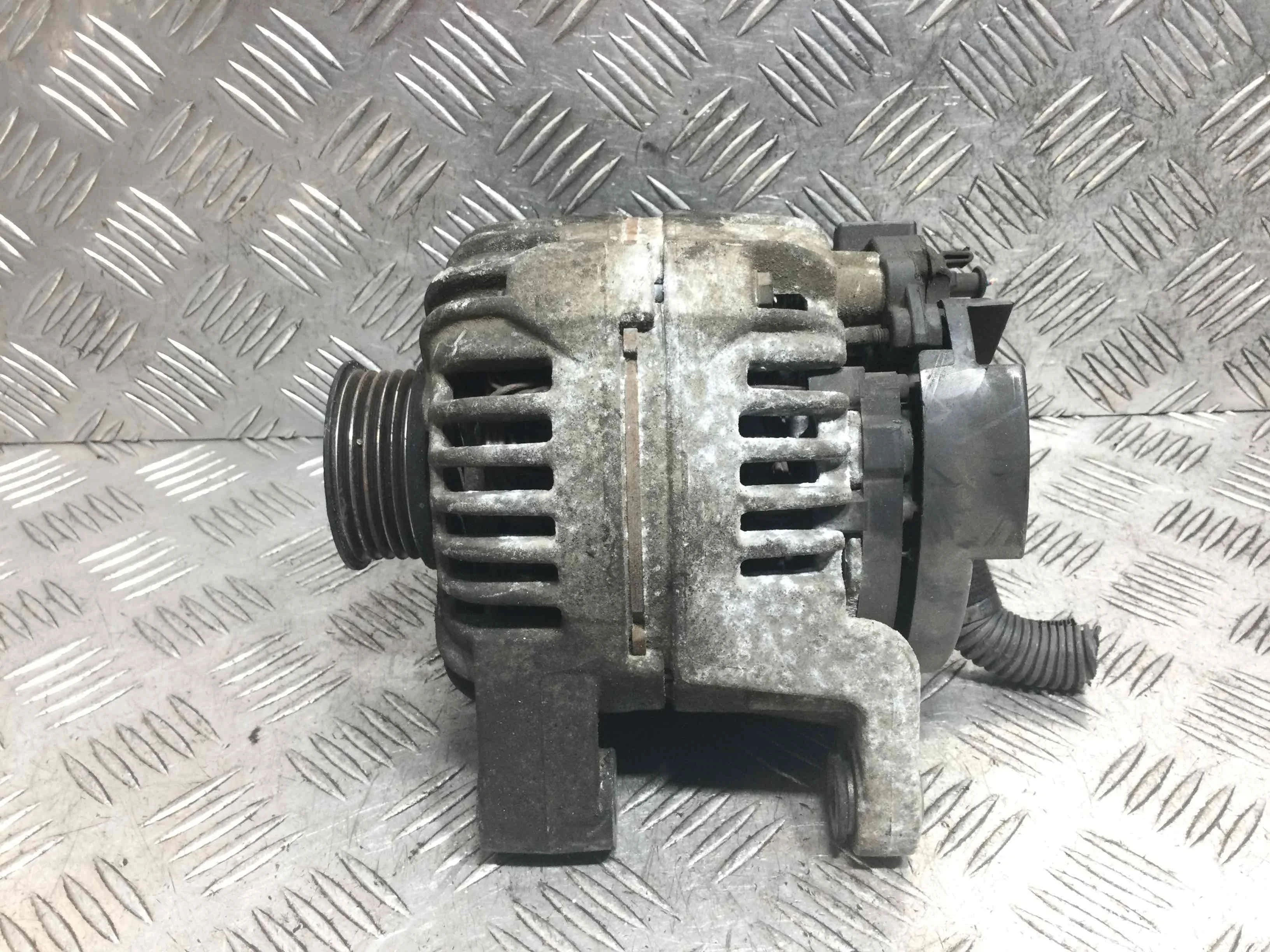 Генератор Opel Corsa D (2006-2011) бензин 1.4 i Механика Х/б