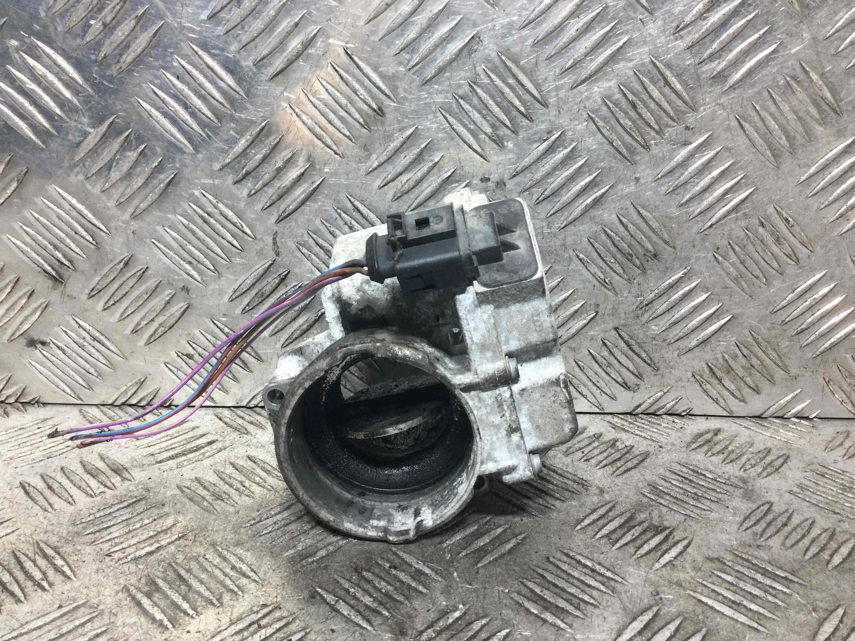 Заслонка дроссельная Volkswagen Touran 1 поколение (2003-2006) дизель 1.9 TDI Механика Минивэн