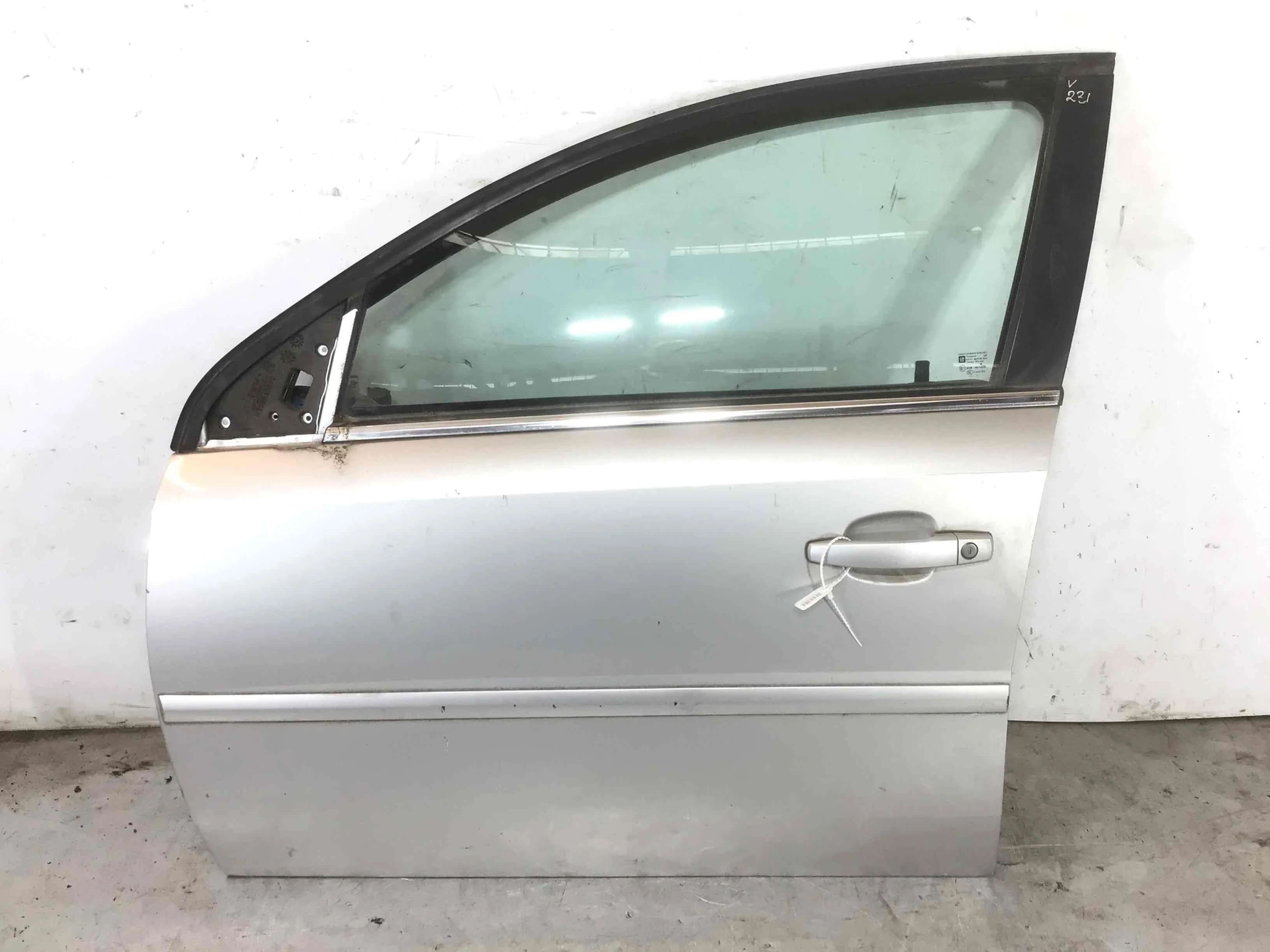 Дверь передняя левая Opel Signum C (2003-2005) бензин 2.2 i Механика 5-дв, х/б