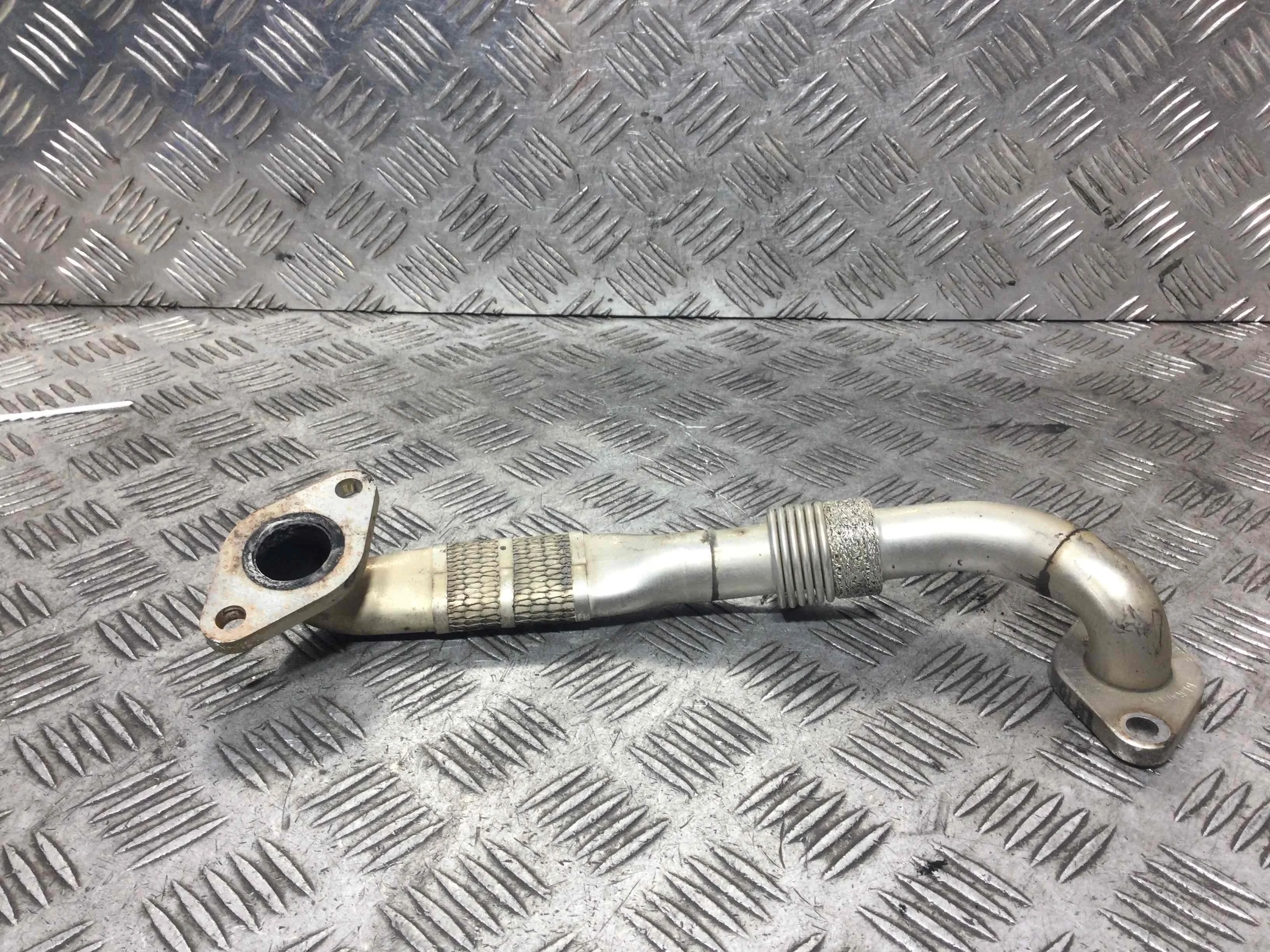 Трубка системы рециркуляции EGR Volkswagen Touran 1 поколение (2003-2006) дизель 1.9 TDI Механика Минивэн