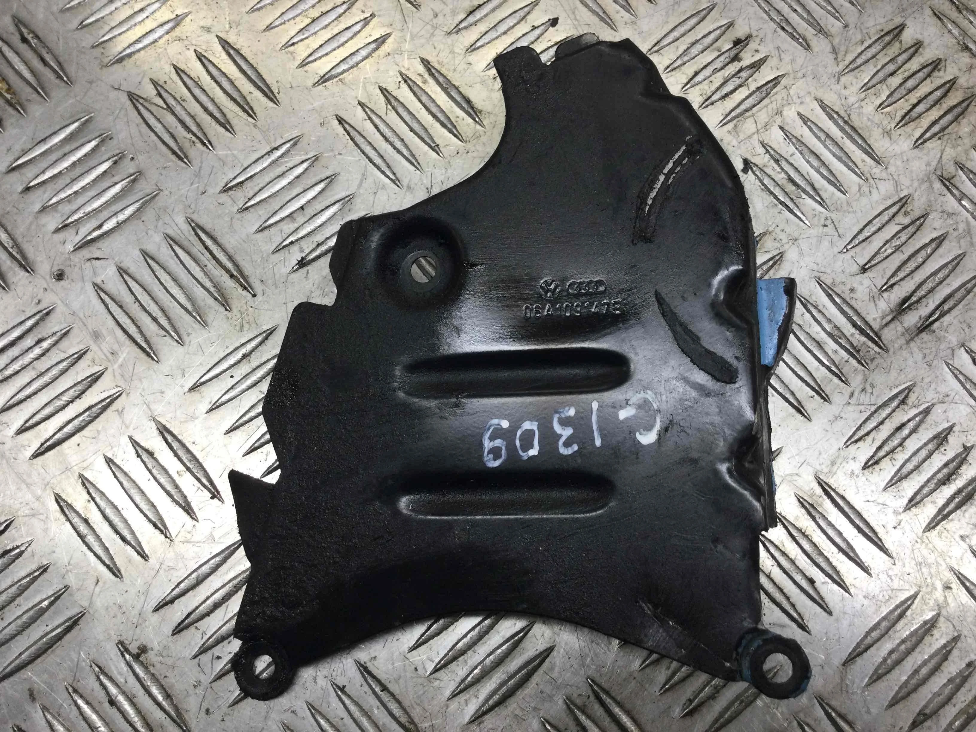 Защита (кожух) ремня ГРМ Audi A3 8L (1996-2000) бензин 1.8 i Механика Х/б