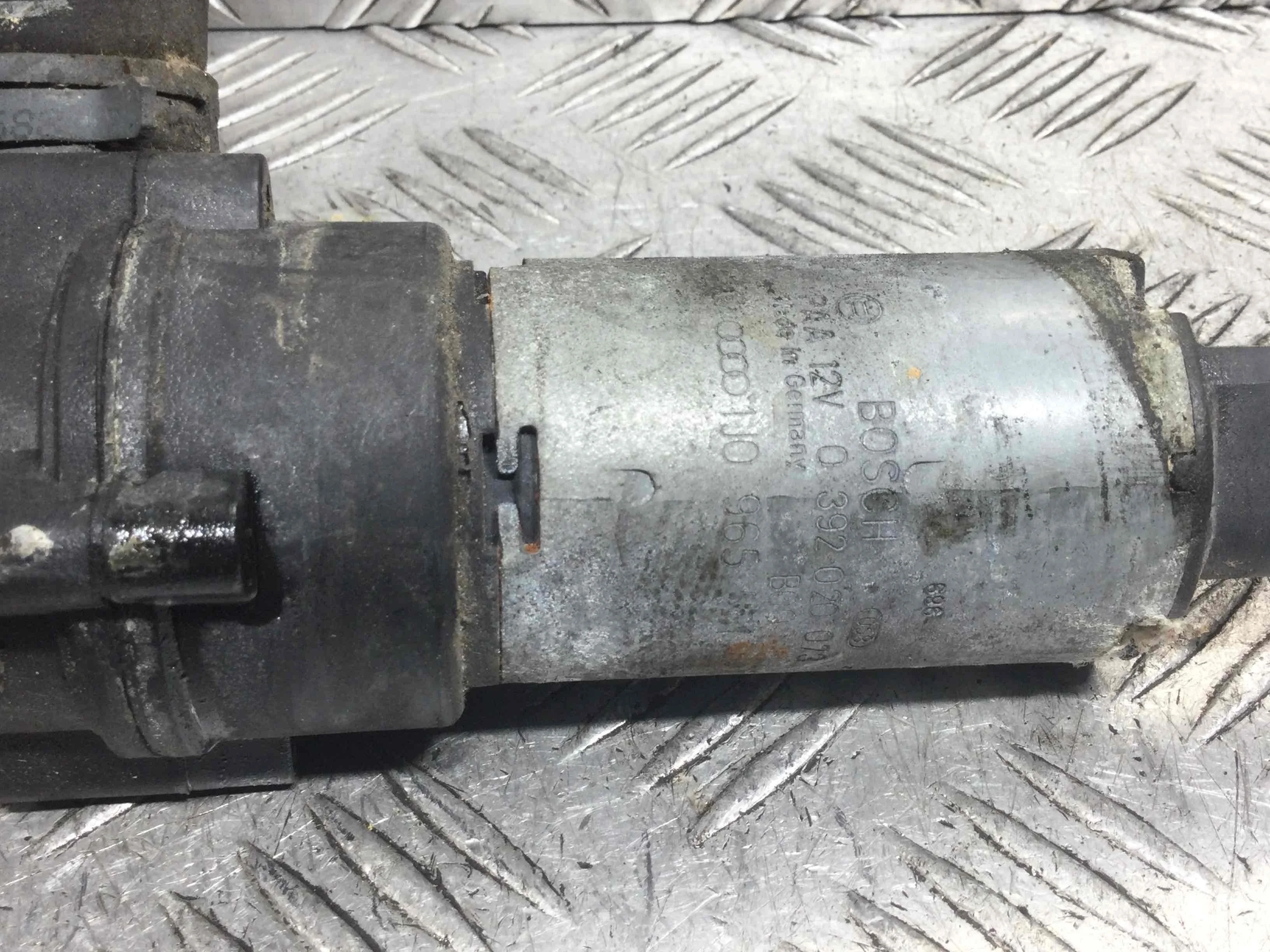 Насос антифриза дополнительный SEAT Toledo 2 поколение (1998-2004) бензин 2.3 i Механика Седан