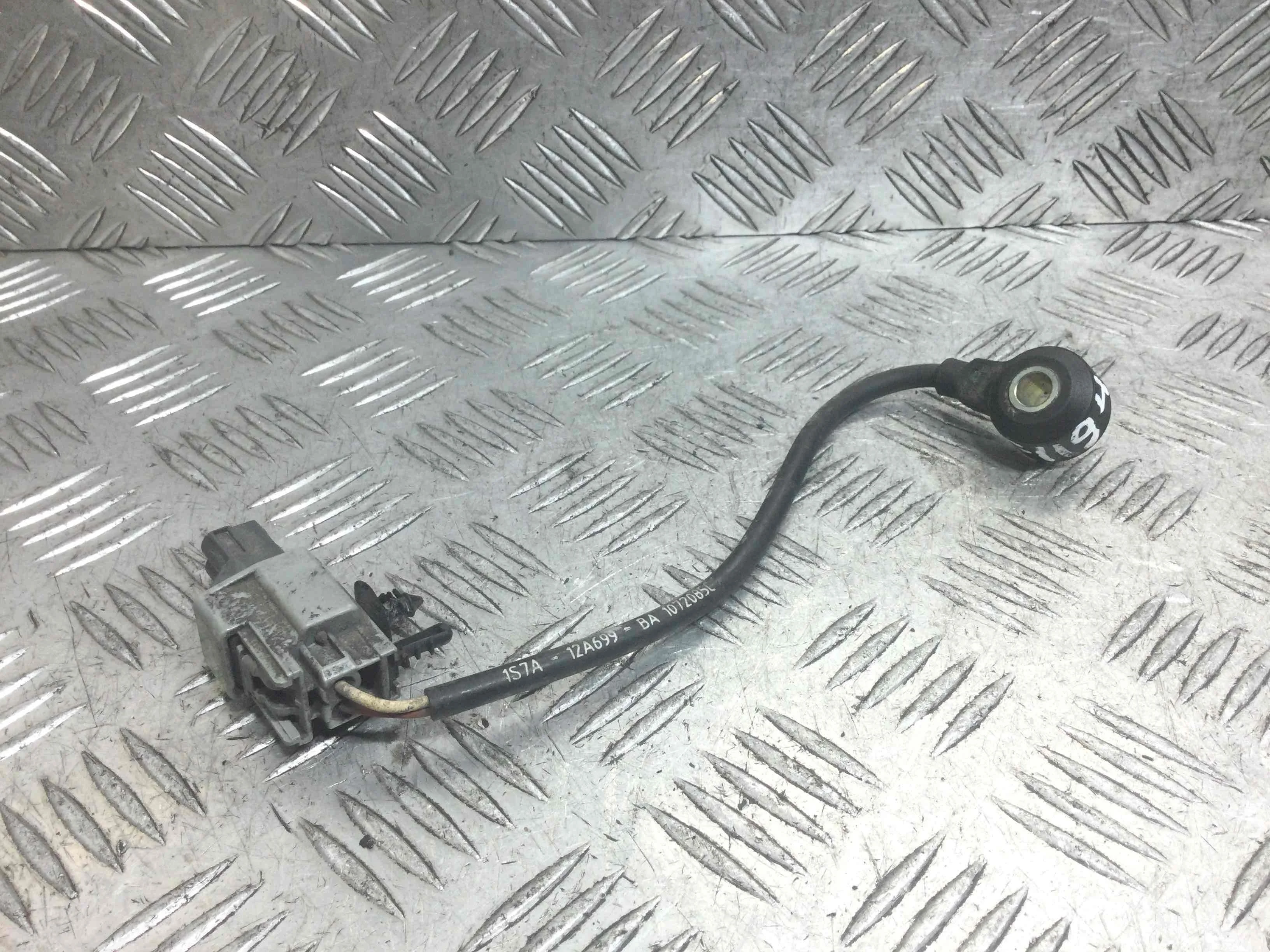 Датчик детонации Ford Mondeo 3 поколение (2000-2003) бензин 1.8 i Механика Универсал