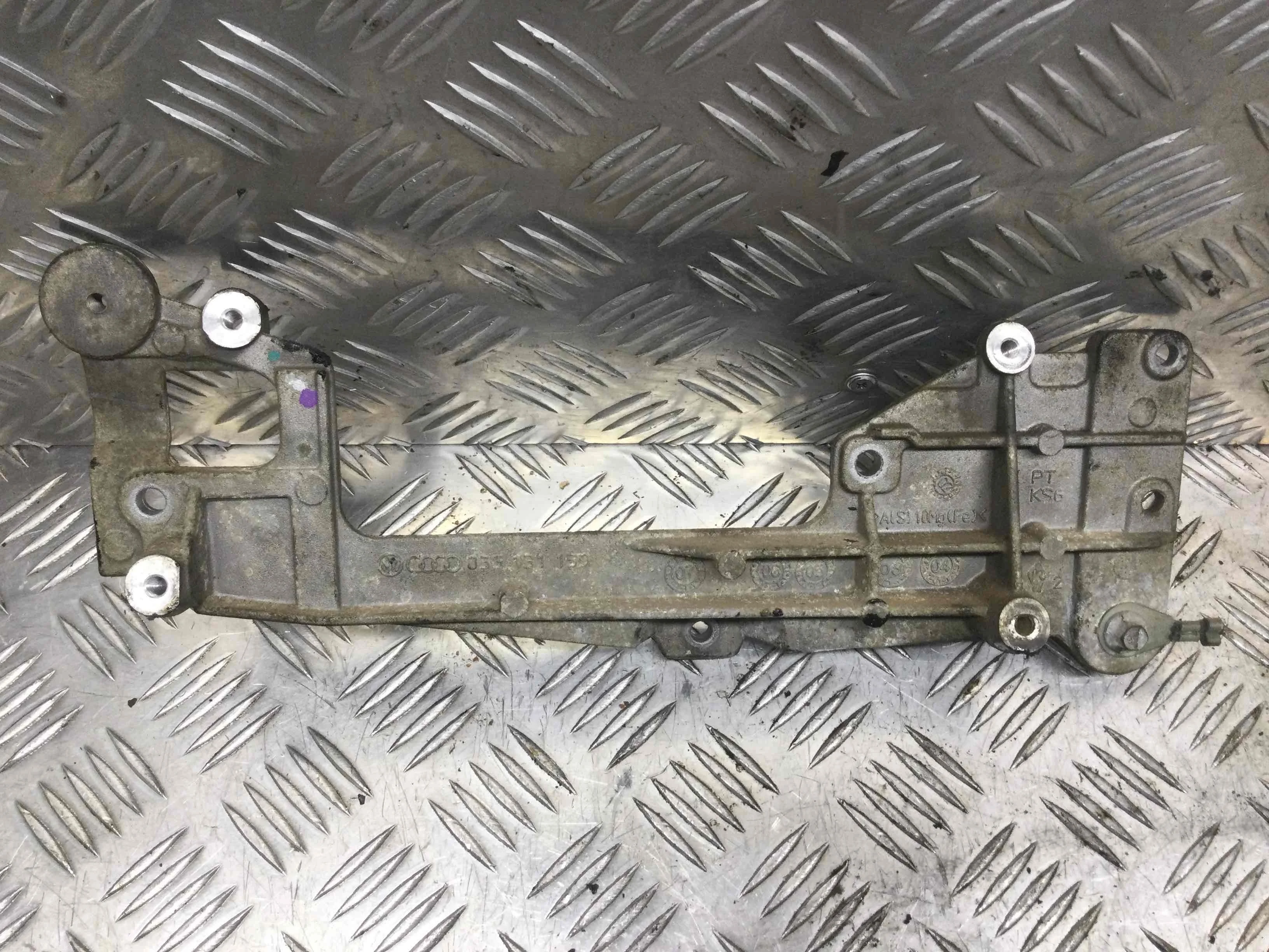 Кронштейн двигателя Jeep Patriot 1 поколение 2007 - 2016 дизель 2.0 CRD Механика