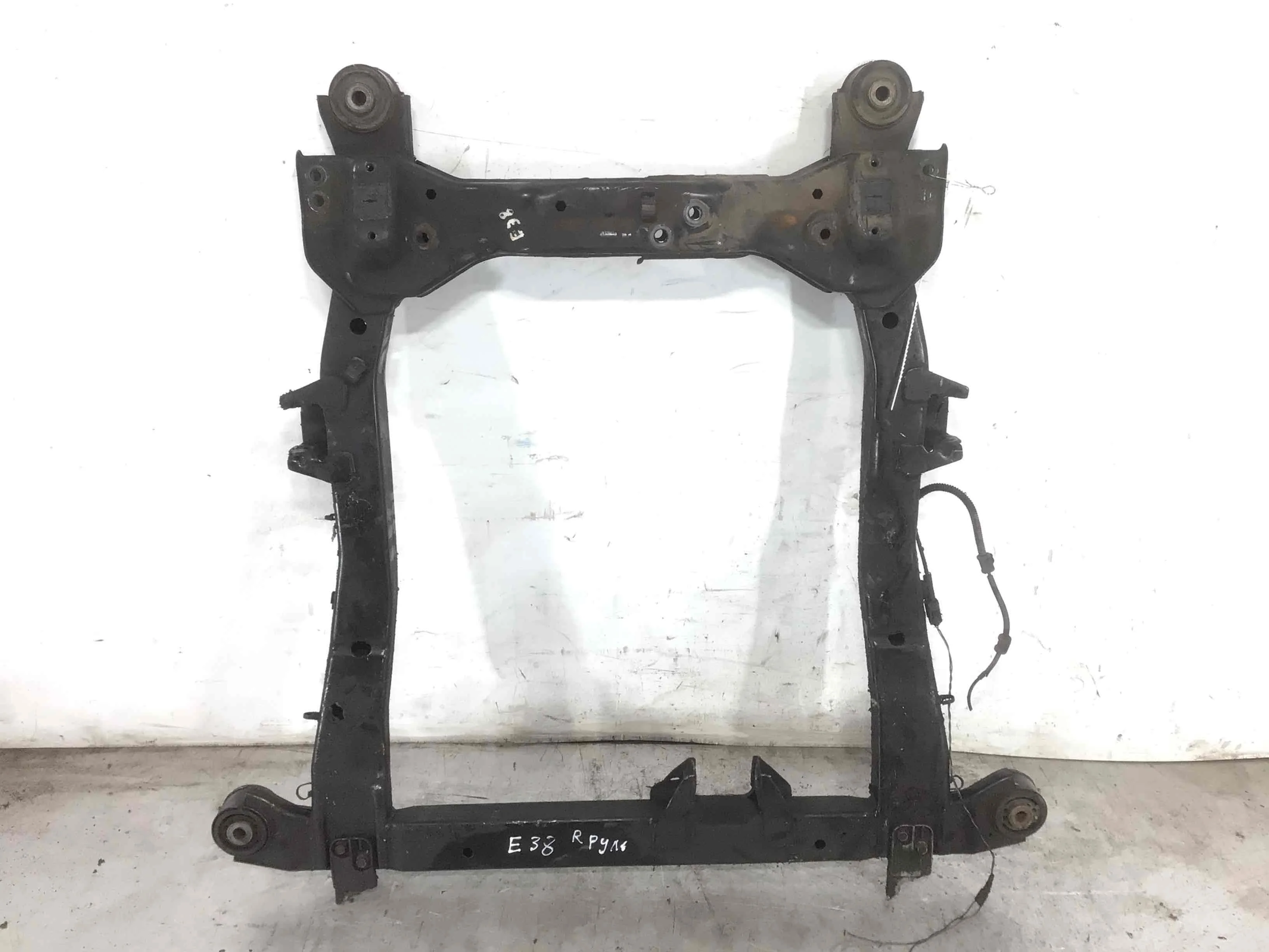 Балка подвески передняя (подрамник) Chevrolet Orlando Orlando 2009 - 2015 дизель 2.0 CRD Автомат Кроссовер