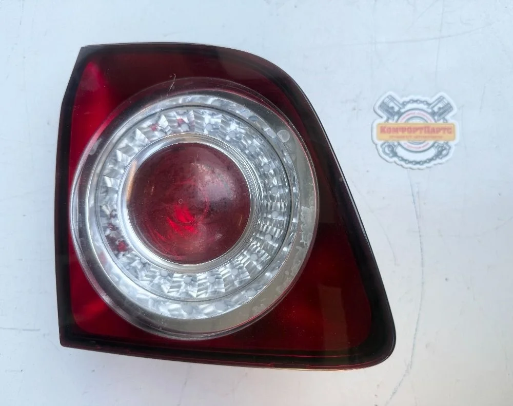 Фонарь крышки багажника внутренний Volkswagen Golf Plus I (2005—2009)