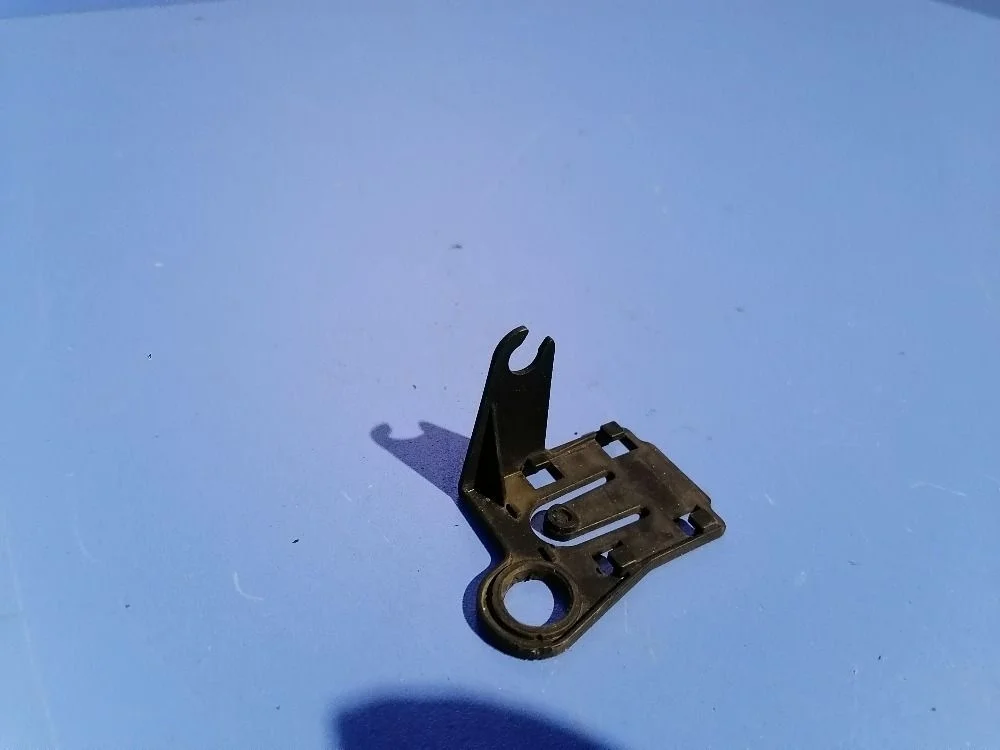 Кронштейн датчика температуры Volkswagen Golf Mk7 (2012—2017) 5M0820536A