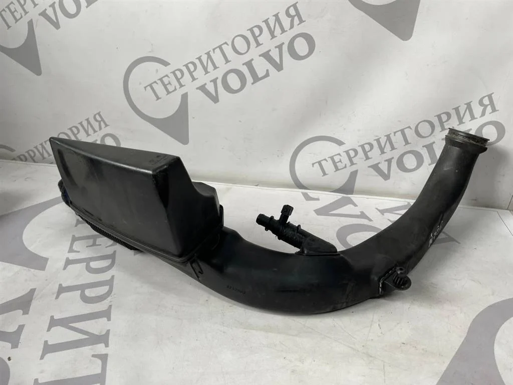 Патрубок воздушного фильтра