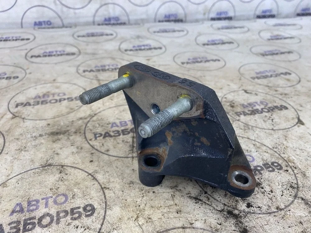 Кронштейн опоры двигателя правый Hyundai Creta I (2016—2020)