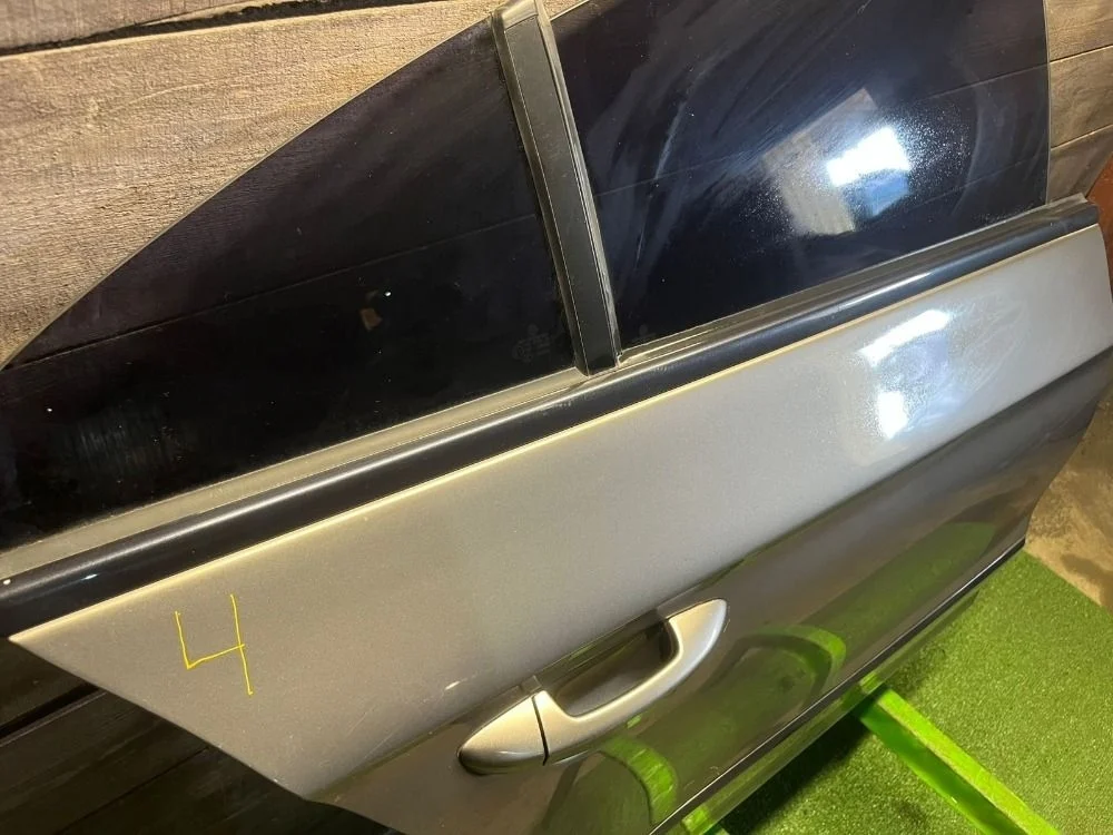 Дверь правая задняя Фольксваген Пассат СС