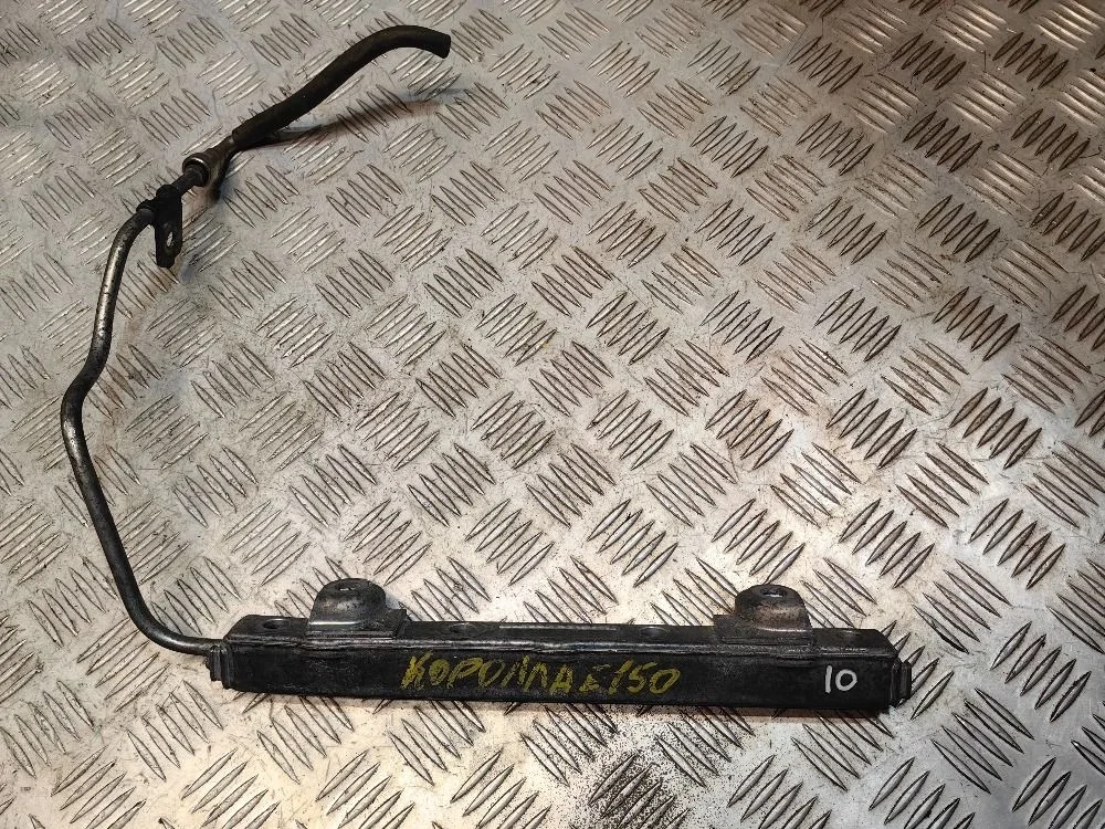 Рейка топливная (рампа) Toyota Corolla X E150 1.6