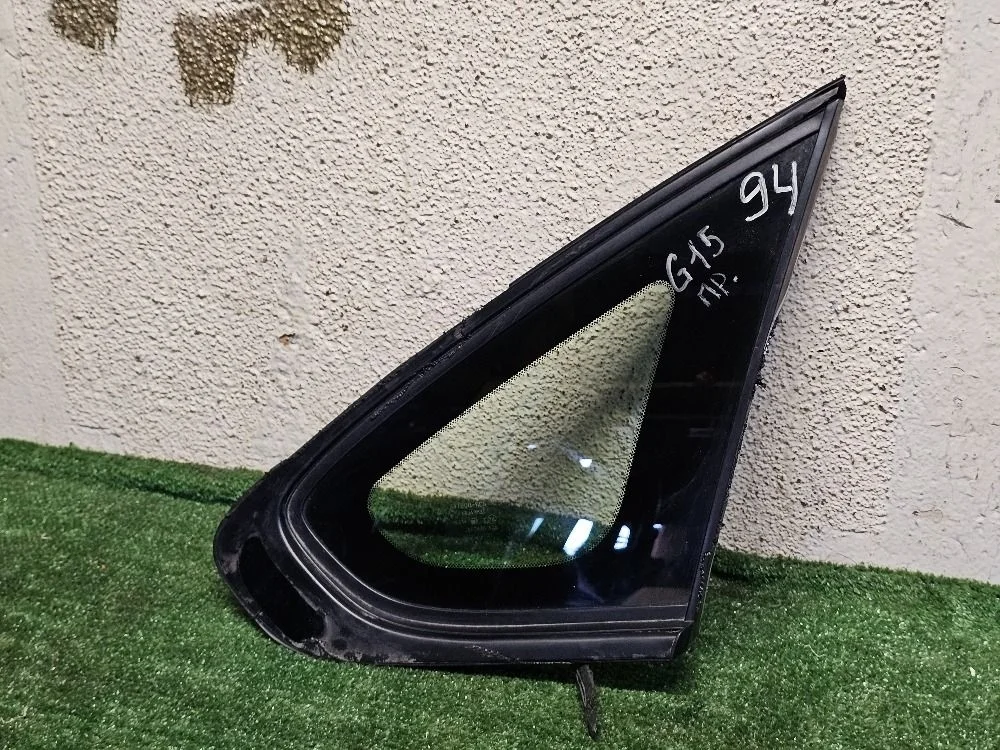 Стекло глухое правое на Nissan Almera G15
