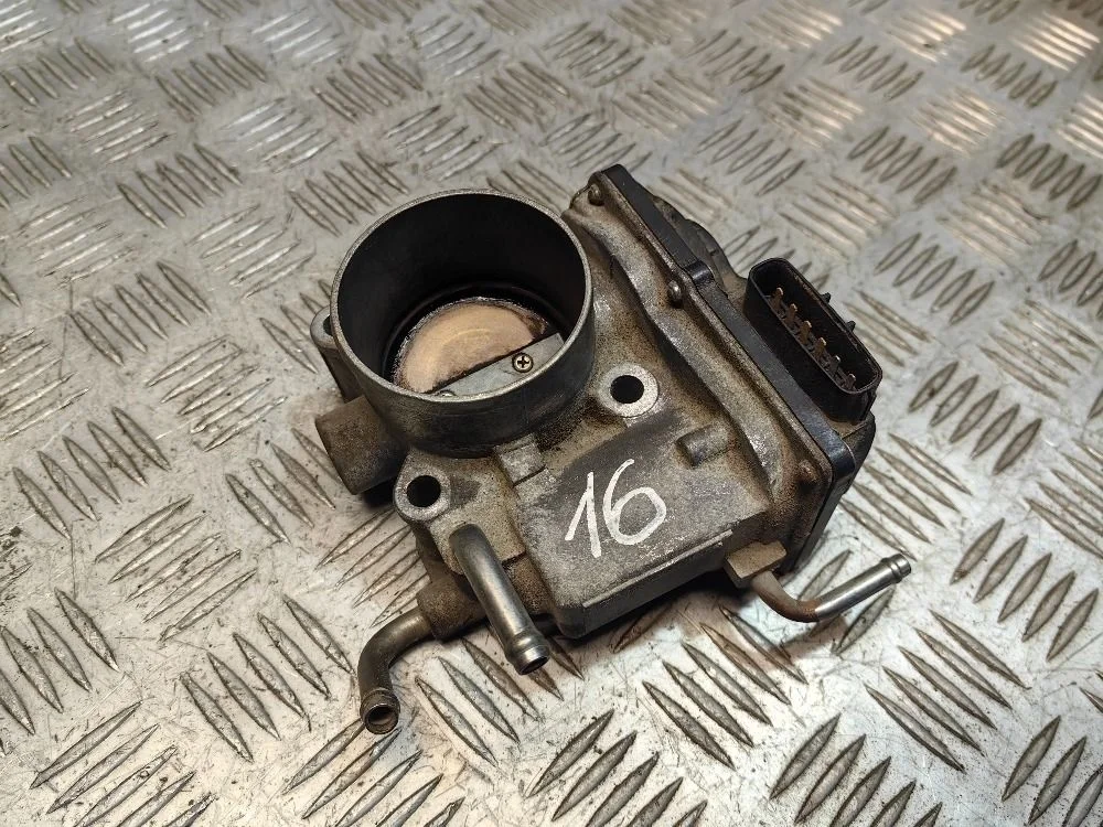 Дроссельная заслонка Toyota RAV4 (XA30) III