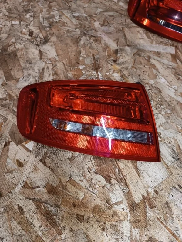 Фонарь Audi A4 2009 8K5