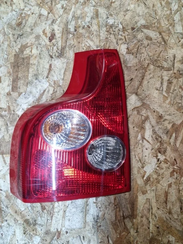 Фонарь Volvo xc90 2006