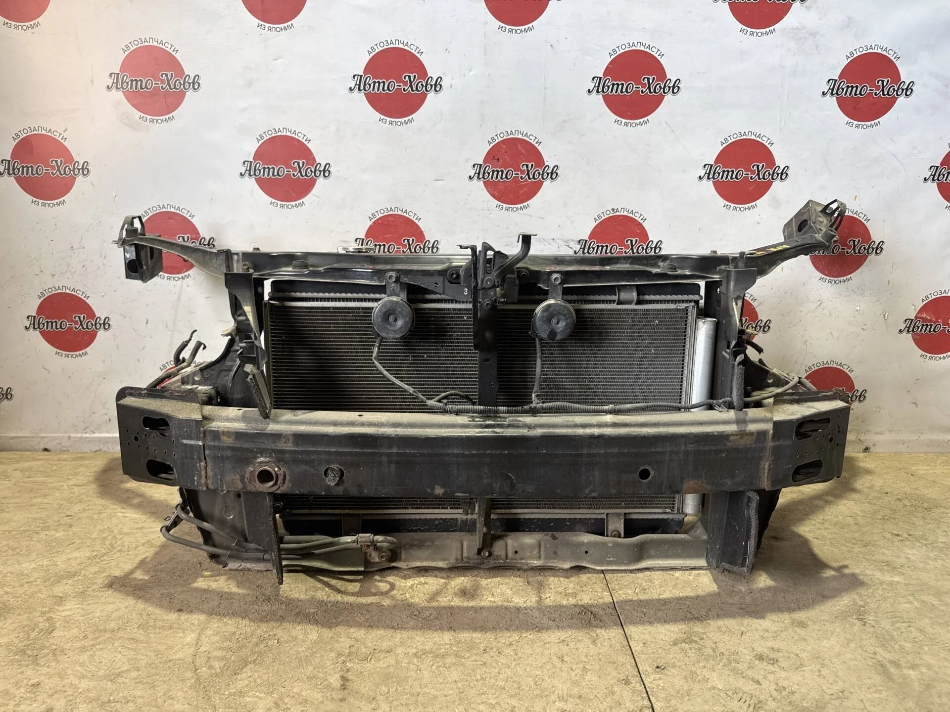 Панель передняя (телевизор) Toyota Camry ACV40