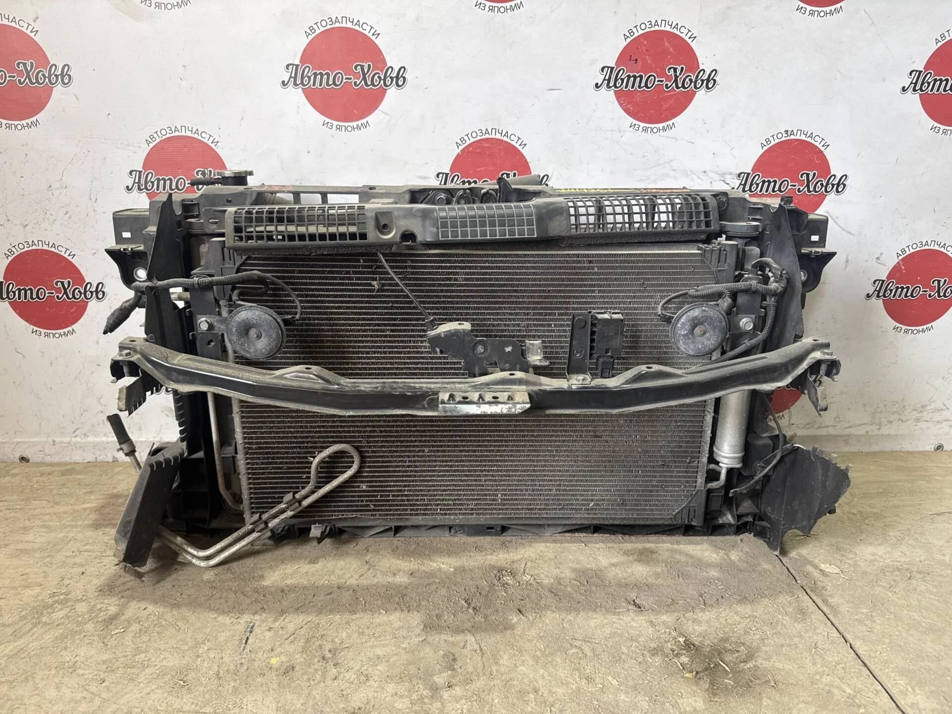 Панель передняя (телевизор) Nissan Teana J32