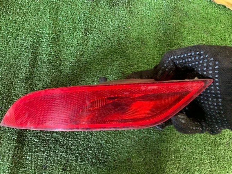 Фонарь противотуманный Volvo V40 2013