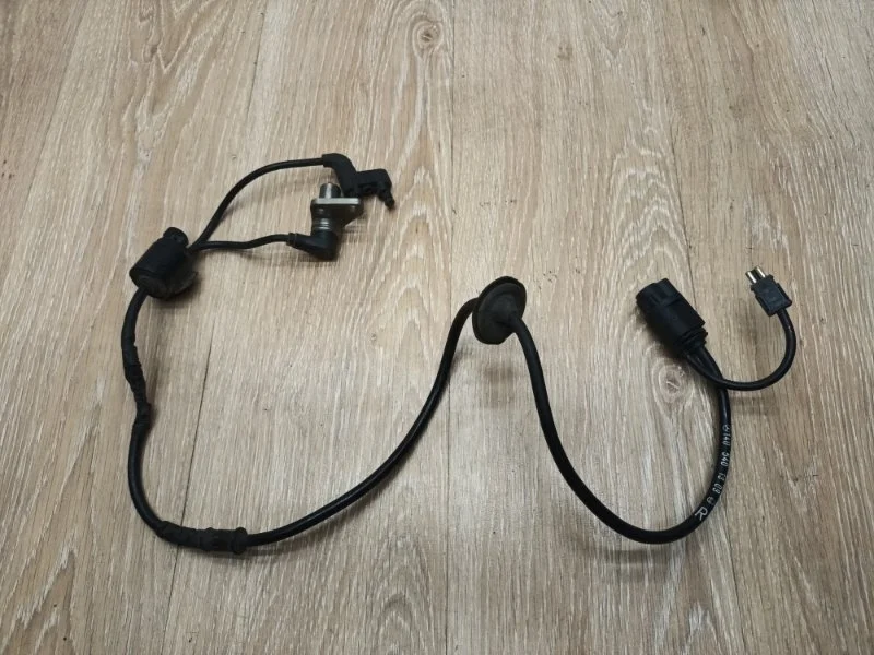 Датчик abs Mercedes W140