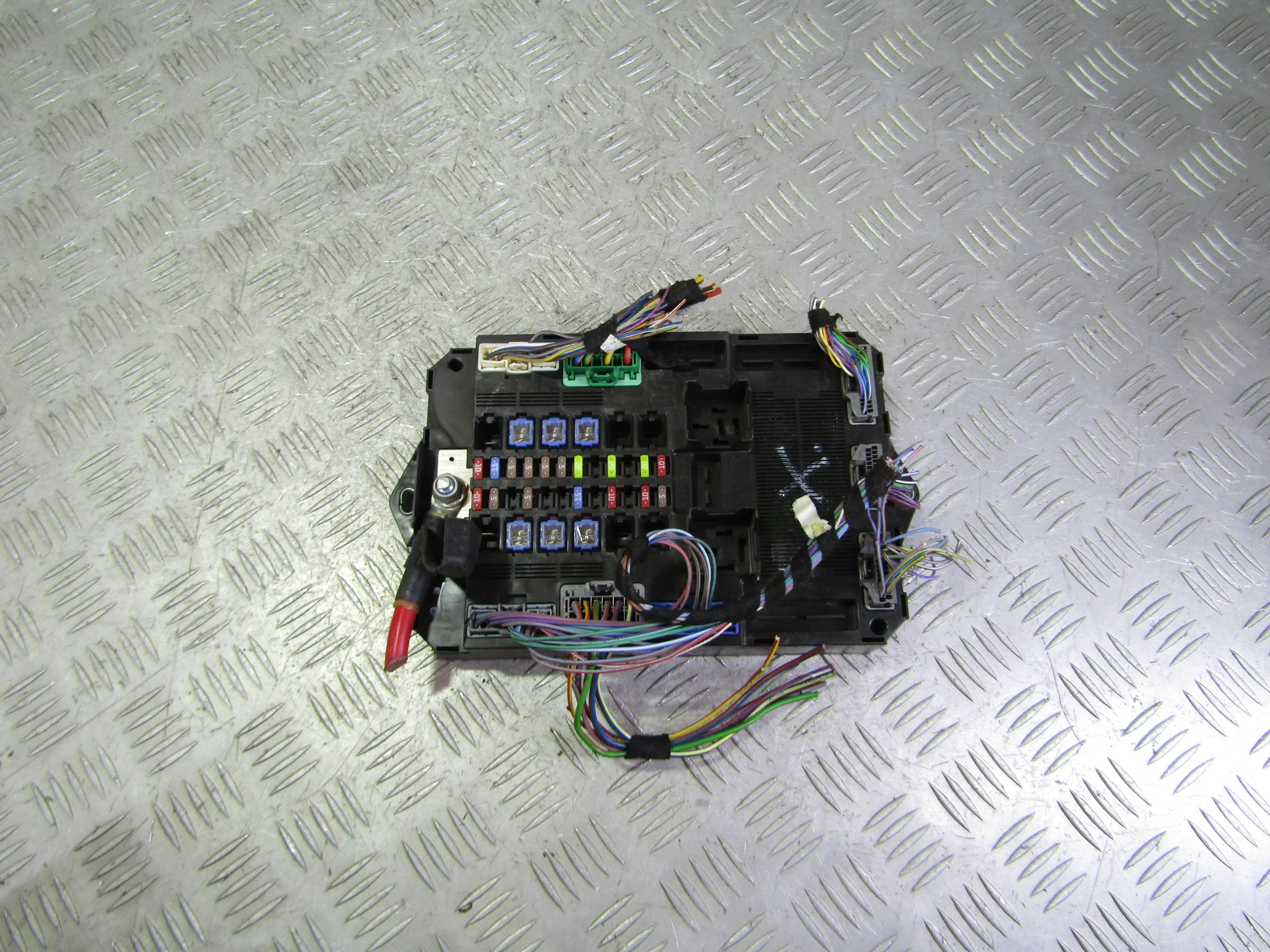 Блок предохранителей передний (салон) JAGUAR XF I