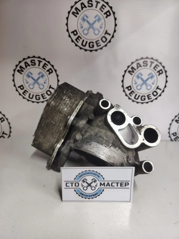 Теплообменник масляный Ford Transit 1829179 TT9 2.2 E4