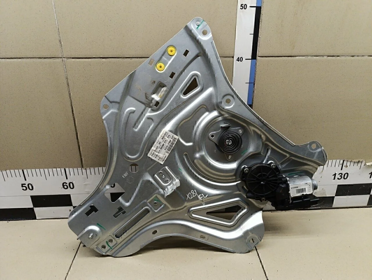 Стеклоподъемник электр. передний левый ix35/Tucson 2010-2015