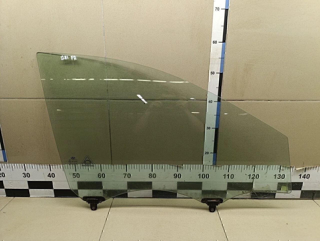 Стекло двери передней правой ix35/Tucson 2010-2015