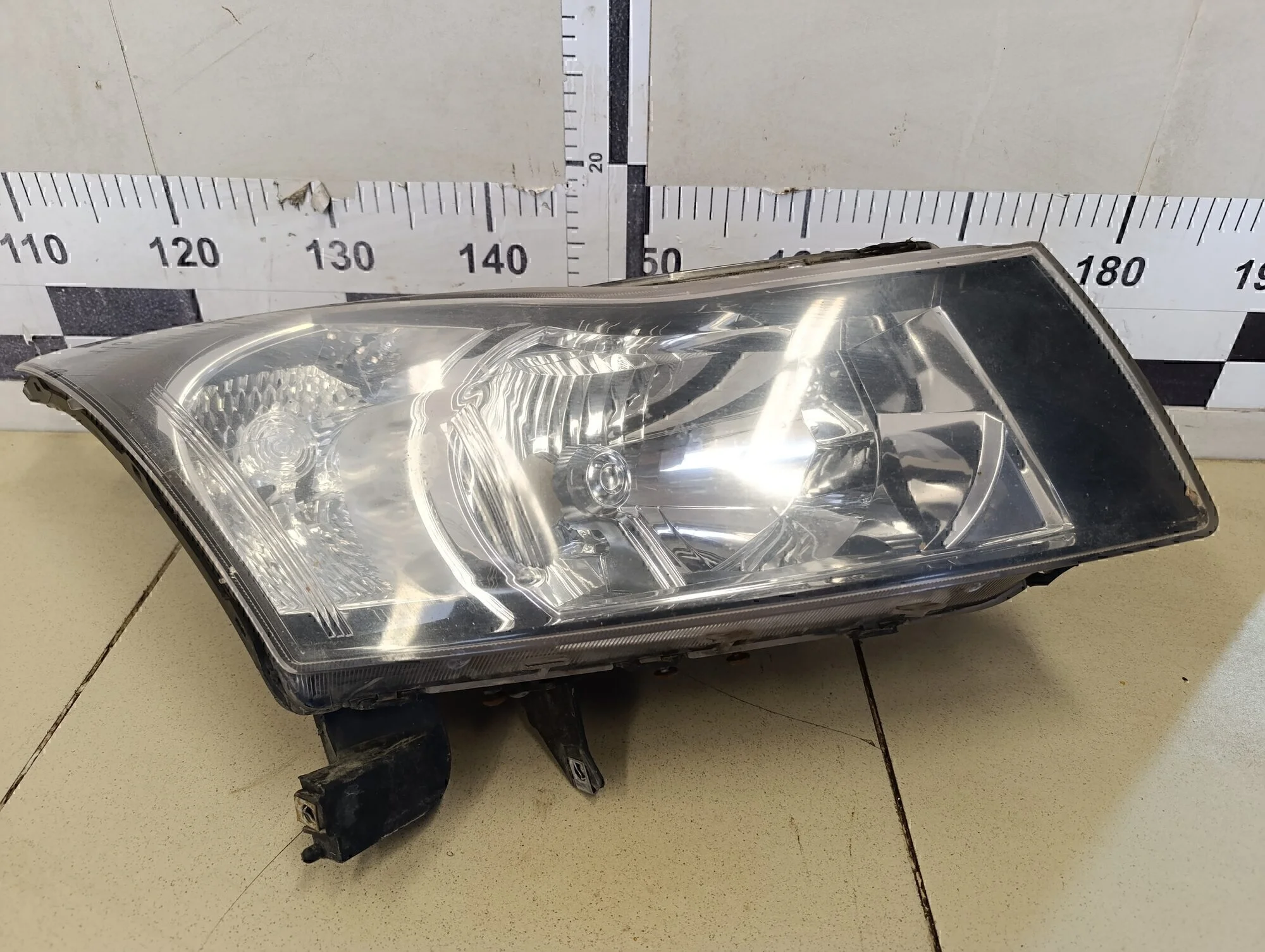 Фара правая Cruze 2009-2016