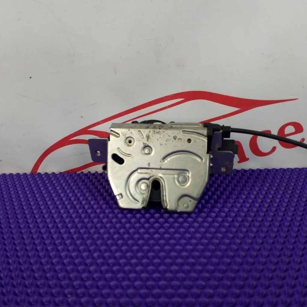 Замок багажника Mercedes-Benz M-Class 2008 A1647400335 W164