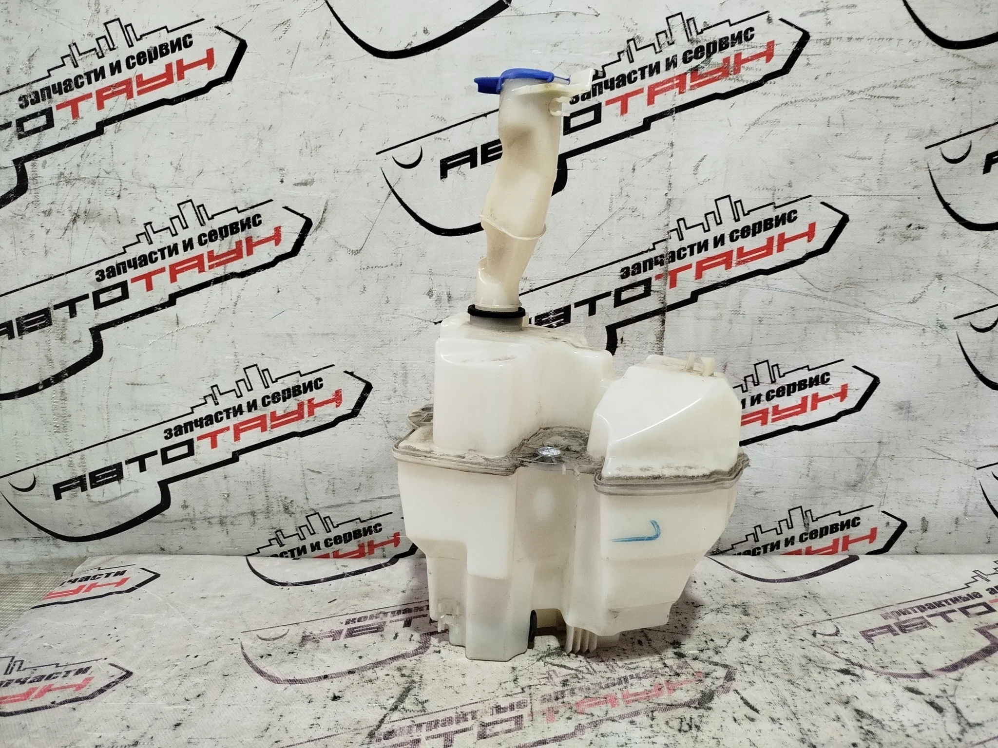 БАЧОК ОМЫВАТЕЛЯ VOLVO 30655661