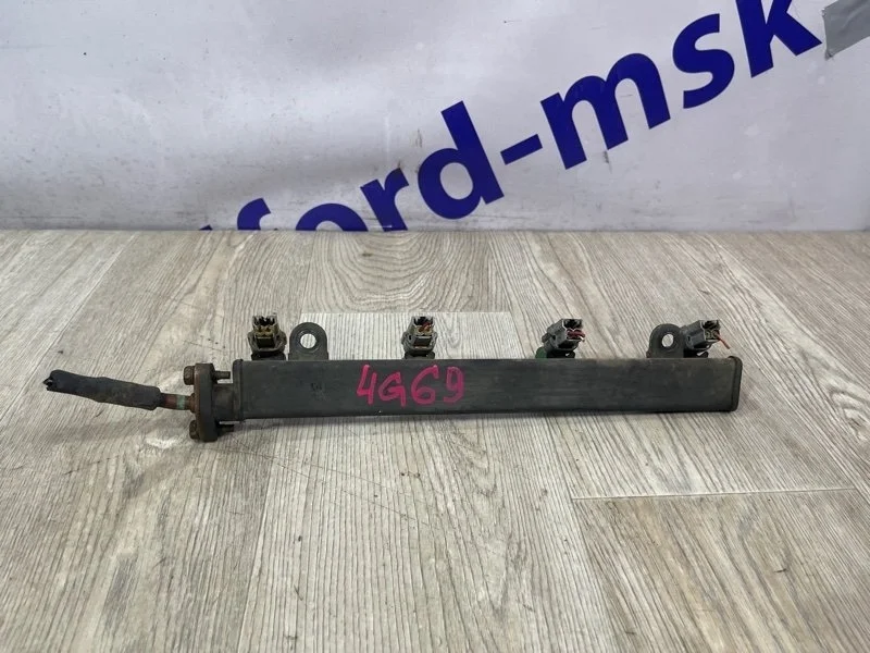 Топливная рампа Mitsubishi Outlander 2004 CU5W